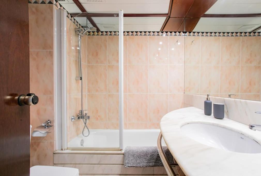 Canela Homes Monumental Apartment Barcelona